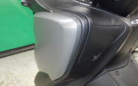 YAMAHA T-MAX 560 T 2021 SJ19J