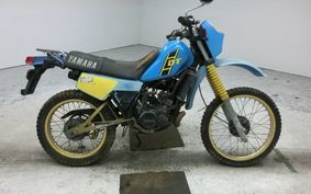 YAMAHA DT125 17F