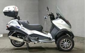 PIAGGIO MP3 250 LT M641