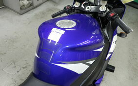 YAMAHA YZF-R1 2002 RN09