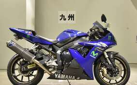 YAMAHA YZF-R1 2004 RN09