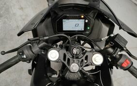 YAMAHA YZF-R15 RG674