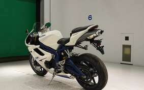 TRIUMPH DAYTONA 675 2010