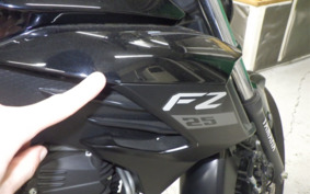 YAMAHA FZ25