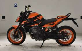 KTM 890 DUKE GP 2023