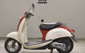 HONDA CREA SCOOPY I AF55