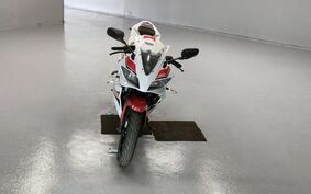 YAMAHA YZF-R125 RE06