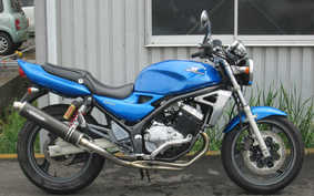 KAWASAKI BALIUS 250 Gen.2 2002 ZR250B