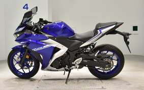 YAMAHA YZF-R25 A RG10J