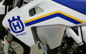 HUSQVARNA FE250