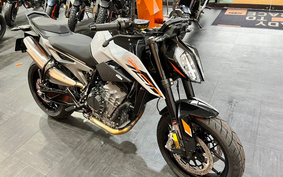 KTM 790 DUKE 2024 TU740