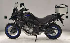 SUZUKI DL650 ( V-Strom 650 ) 2022 C733M