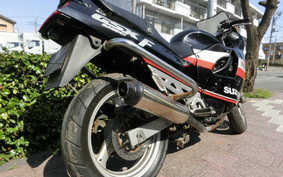 SUZUKI GSX750F GR78A