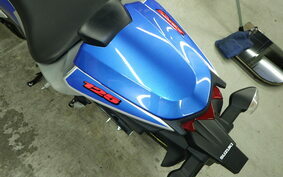 SUZUKI GSX-R125 DL33B