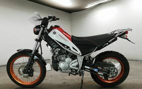 YAMAHA TRICKER DG32J