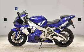 YAMAHA YZF-R1 2000 RN04