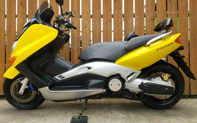 YAMAHA T-MAX 2001 SJ02J