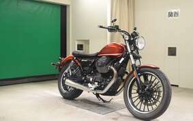 MOTO GUZZI V9 ROAMER