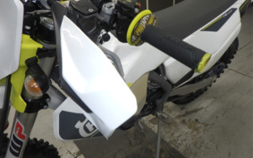 HUSQVARNA FE250