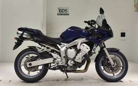 YAMAHA FZS600 FAZER 2004