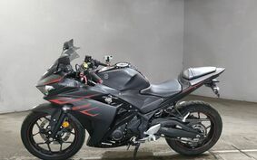 YAMAHA YZF-R25 RG10J