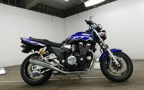 YAMAHA XJR1300 2000 RP03J