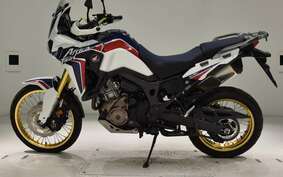 HONDA CRF1000L AFRICA TWIN 2018 SD04