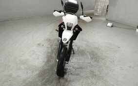 HUSQVARNA SMR125 不明