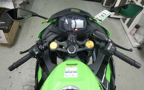 KAWASAKI ZX-25R ZX250E