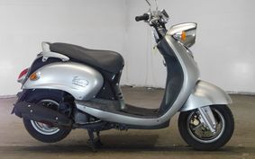 YAMAHA VINO 125 SE24