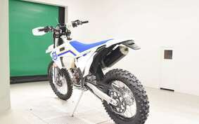 HUSQVARNA FE250