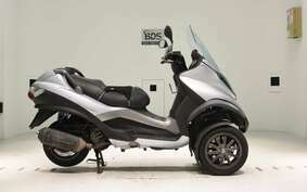 PIAGGIO MP3 250