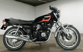 YAMAHA XJ550 4V8