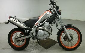 YAMAHA TRICKER DG16J