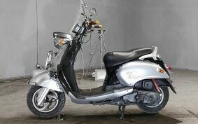 YAMAHA VINO 125 SE24