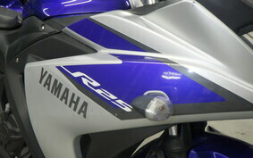 YAMAHA YZF-R25 A RG10J