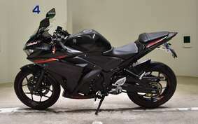 YAMAHA YZF-R25 RG10J