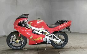 BIMOTA スーパーモノ 2004 BB1