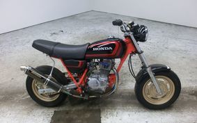 HONDA APE 100 HC07