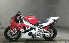 YAMAHA YZF-R1 1999 RN01