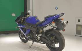 YAMAHA YZF-R1 2004 RN09