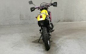 SUZUKI TS125R SF15A