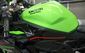 KAWASAKI ZX-25R ZX250E