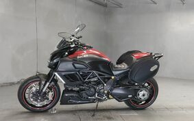 DUCATI DIAVEL STRADA 2013 G102JB