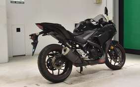 YAMAHA YZF-R25 RG10J