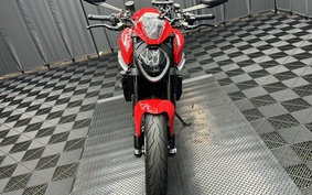 DUCATI MONSTER 937+ 2021 1M00A