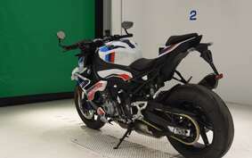 BMW M1000R 2024