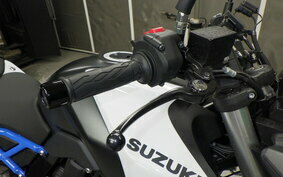 SUZUKI GSX-8S 2023 EM1AA