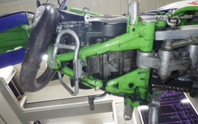 KAWASAKI KMX200 MX200A