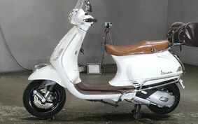 VESPA LX125 M667